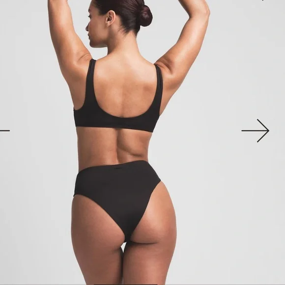 SKIMS high waisted bikini bottoms - Picture 2 of 5